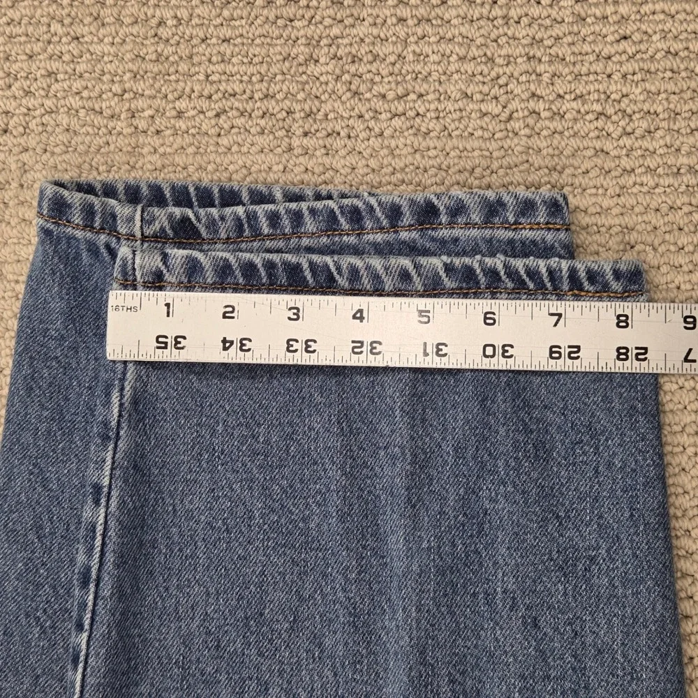 Vintage Levis 550 Relaxed Fit Jeans Medium Wash Blue Mens 38x32 (36x32) Y2K